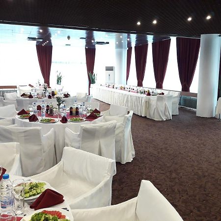 Hotel 로베치 외부 사진