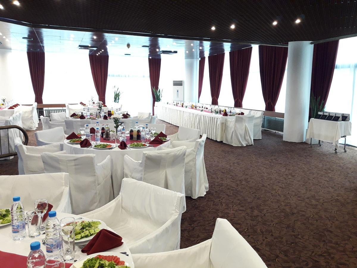 Hotel 로베치 외부 사진